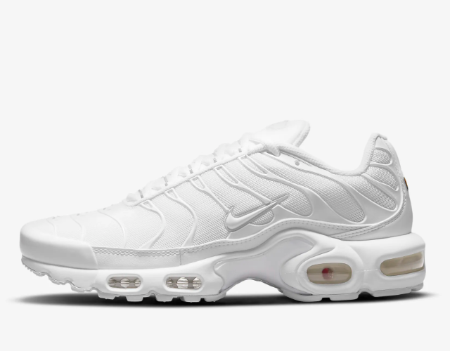NIKE TN BLANCAS