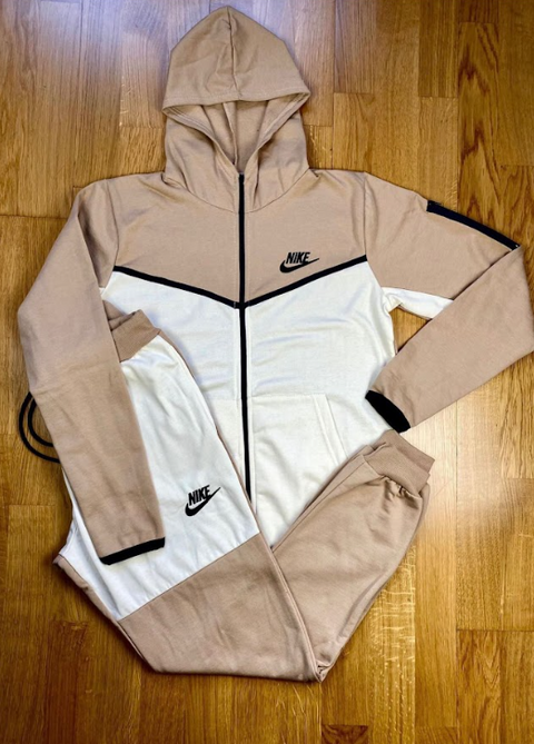 CONJUNTO NIKE TECH